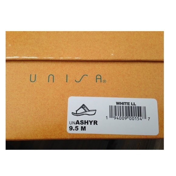 White Slip on Wedge Heel Thong Sandal 9.5 - Picture 8 of 8